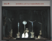 Dr. Helios und Frau verabschieden sich